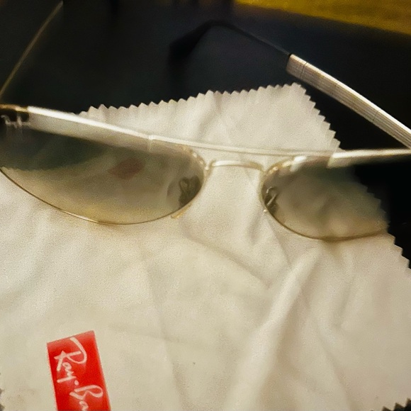 Ray-Ban Gold Frame Sunglasses with Brown Lenses - Picture 3 of 6